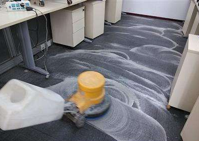 清理办公室地毯的方法以及注意事项介绍
